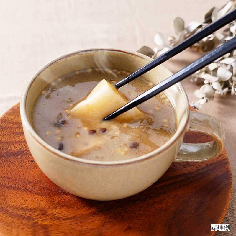 お餅付きでお腹も満足

