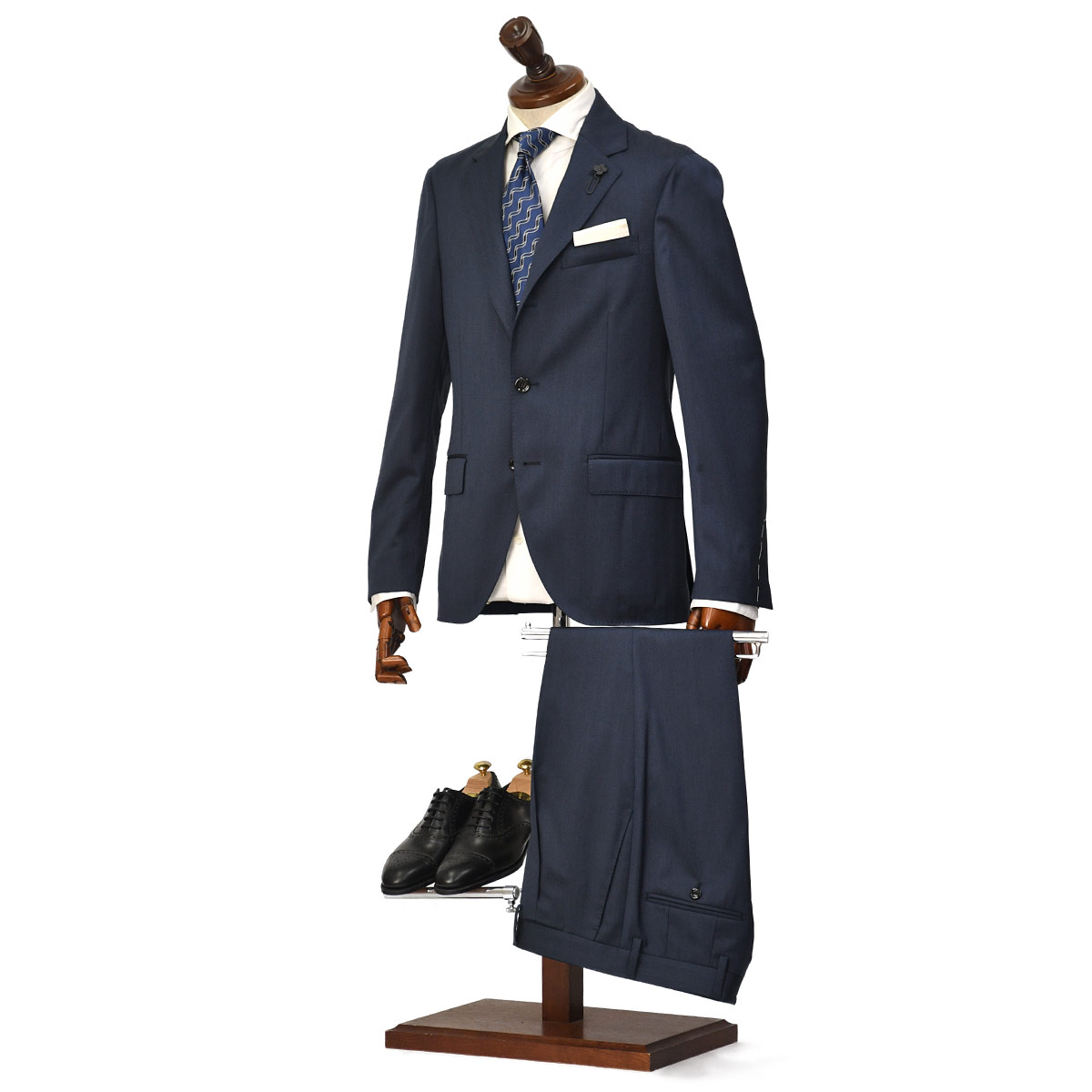 ラルディーニネイビー ビジネススーツ シングルブレスト美品！ ラルディーニネイビー ビジネススーツ シングルブレスト美品