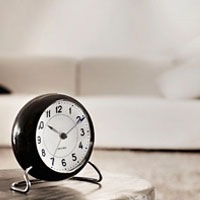 国内正規品】置き時計 アラームクロック アナログ 北欧 / アルネ