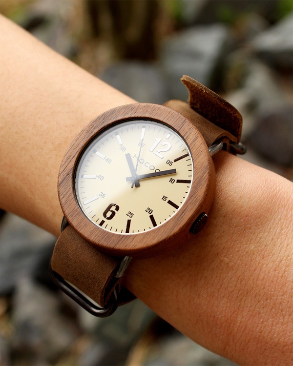無垢の天然木をおしゃれに組み込んだ腕時計「Wooden Watch NATO STYLE」