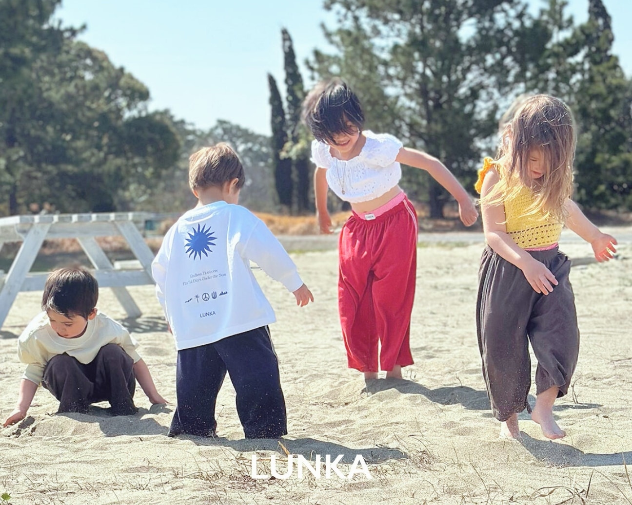 LUNKA Main Visual