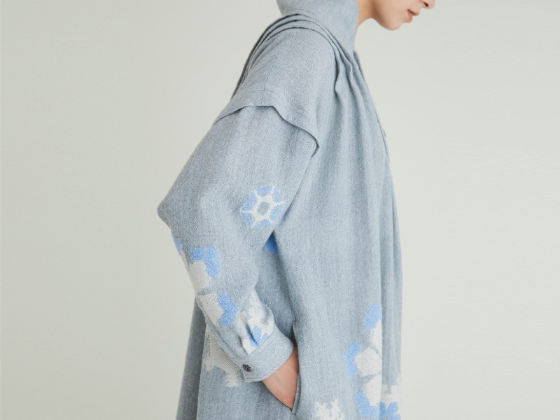 雪花紋ジャカード肩タックワンピース / Snow Flower Pattern Jacquard Tuck Dress-matohu online  shop