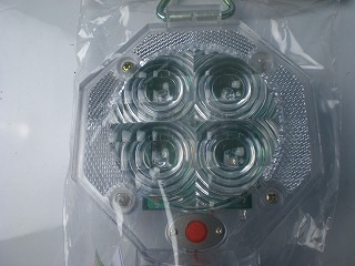 LED防獣ライト～昼夜センサー付！～