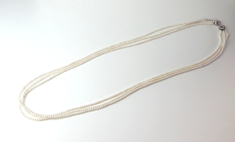 アコヤ真珠ベビー3連ロングネックレス【大きさ3-3.5㎜・長さ82㎝】＜1705266SG＞ | ロング真珠ネックレス | 真珠ネックレスセレクト通販
