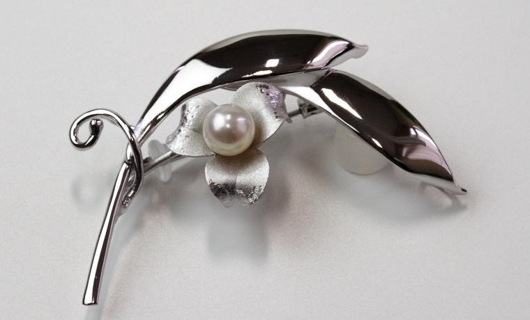 SVアコヤ真珠ブローチ【大きさ6.0-6.5㎜】＜G4109＞-真珠ネックレスセレクト通販