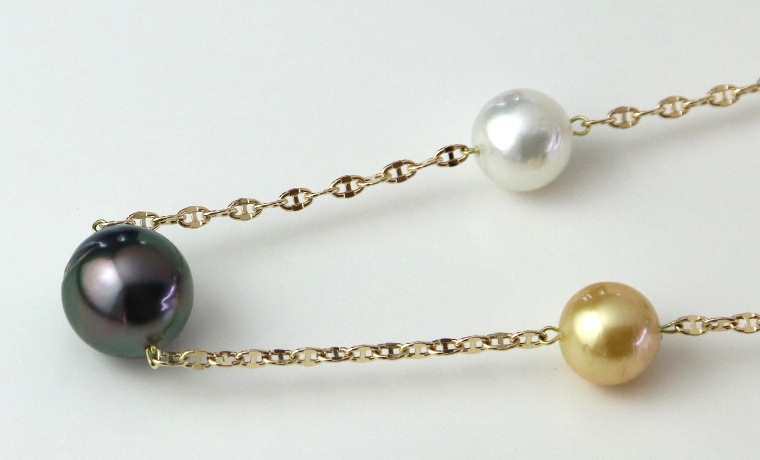 K18ホワイトゴールド　黒蝶真珠　ぶどうペンダント　ワイヤーネック付　送料無料❗️真珠のお好きな方にどうぞ…