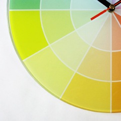 Renkli duvar saatleri                    Tasarımcılar : Grand Baker ve Nick Jackson (Sono Design)