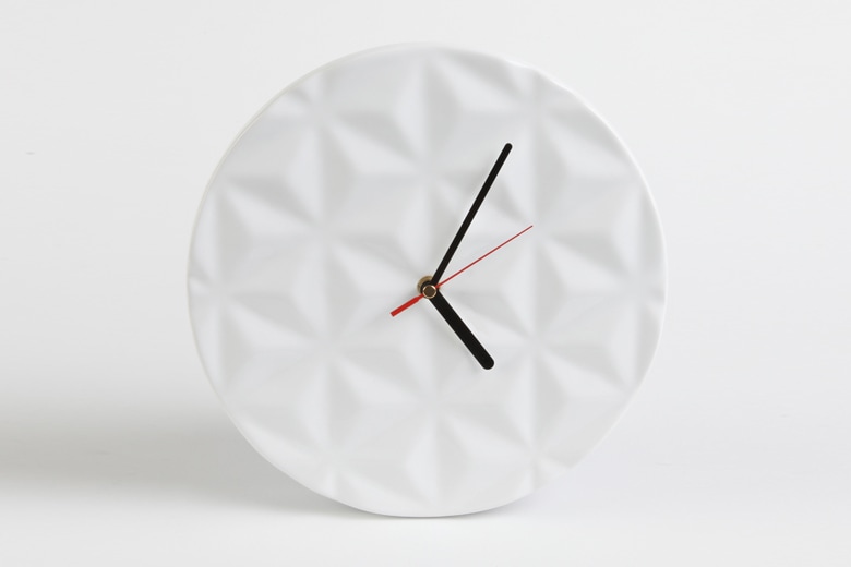 Gürgen duvar saatleri                       Tasarımcı : Adam Mason (Sono Design)