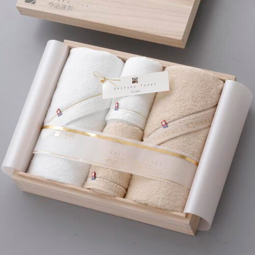 結婚式の引き出物で人気の定番商品5選