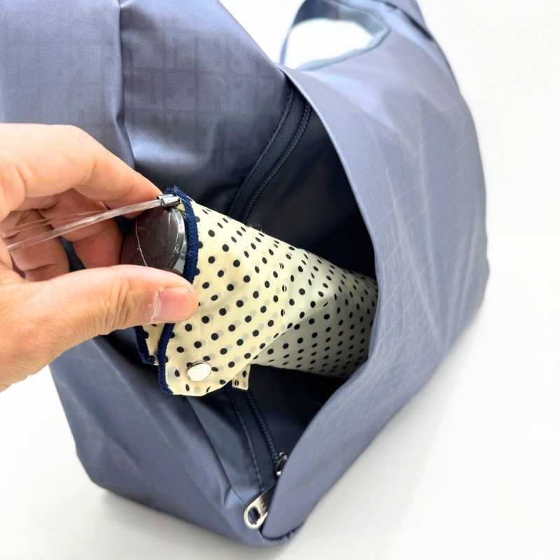 �����ɤ��餫��Ⳬ�������ե����ʡ��ݥ��åȤϸ��˳ݤ����ޤ޼��Ф��Ǥ���褦�˥ǥ�����