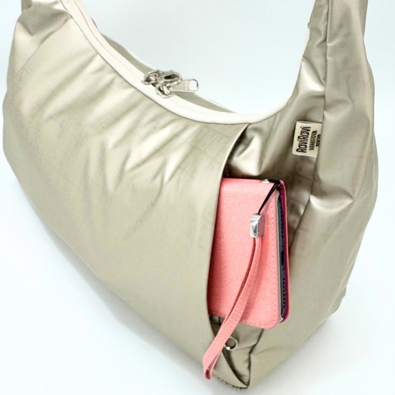 �����ɤ��餫��Ⳬ�������ե����ʡ��ݥ��åȤϸ��˳ݤ����ޤ޼��Ф��Ǥ���褦�˥ǥ�����