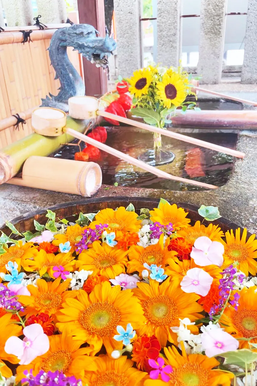 野見神社の花手水