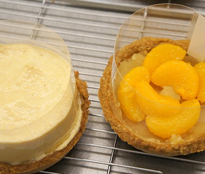 みかんをのせる