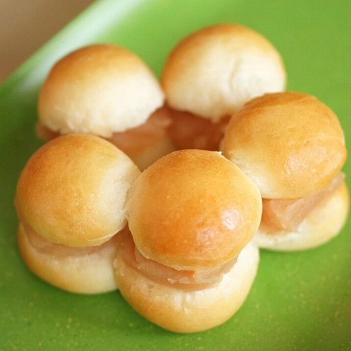 酒粕の梅あんパン