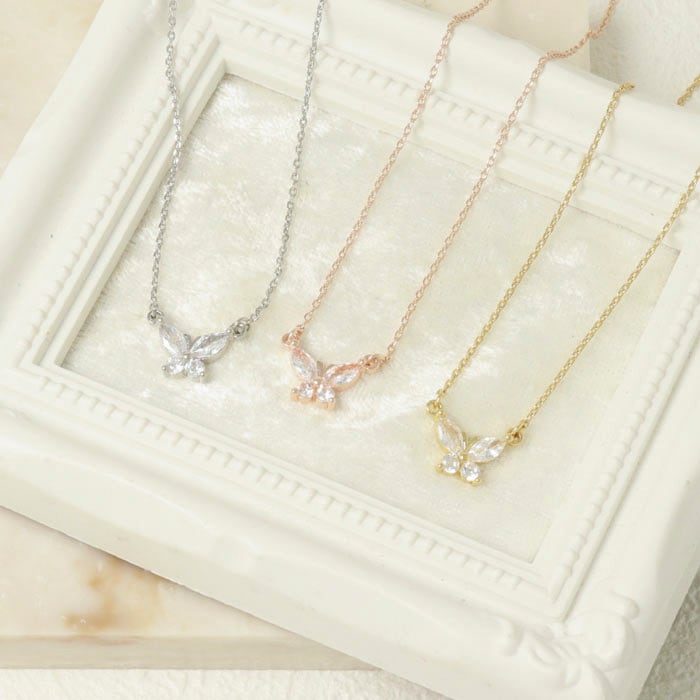 Butterfly ネックレス Idyllia Lilia necklace, Butterfly, White, Gold-tone plated | Swarovski
