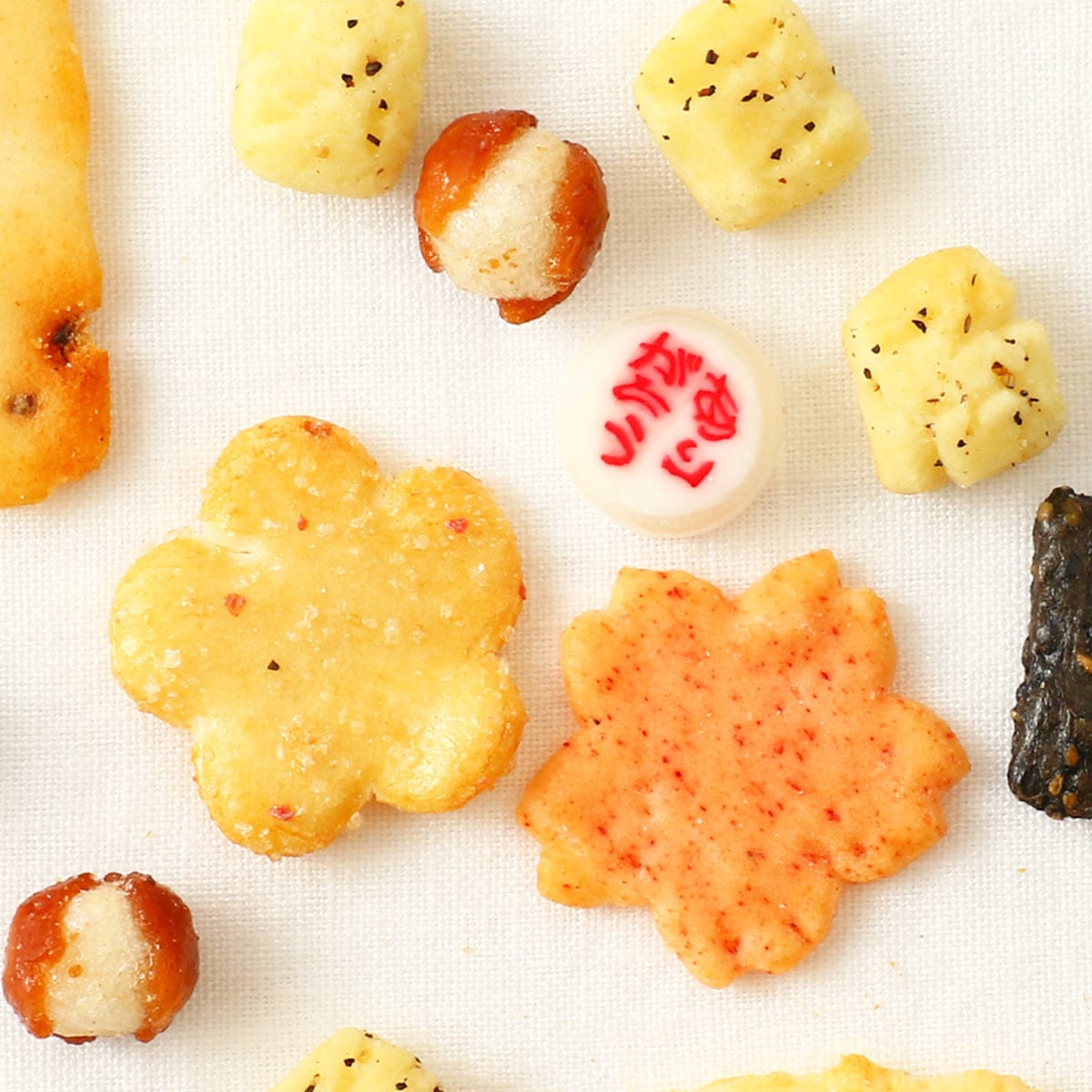 白木　感謝感激飴あられ