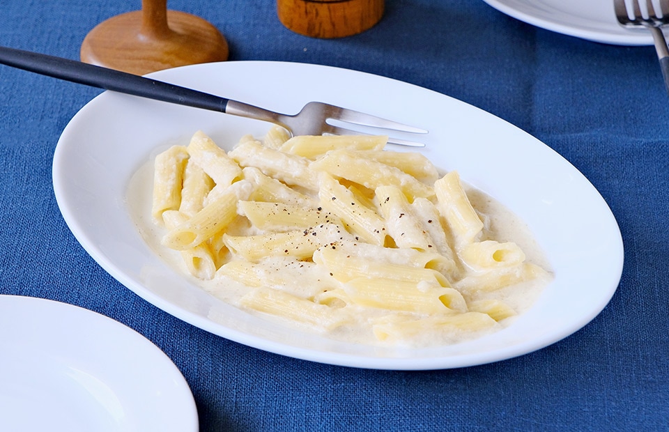 にじデパート ごぼう香るクリームペンネ 綾・早川農苑 ゴボウピューレ  