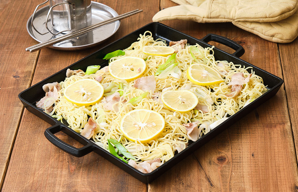 にじデパート レモンスパイス焼きそば 万福　匠のスパイス