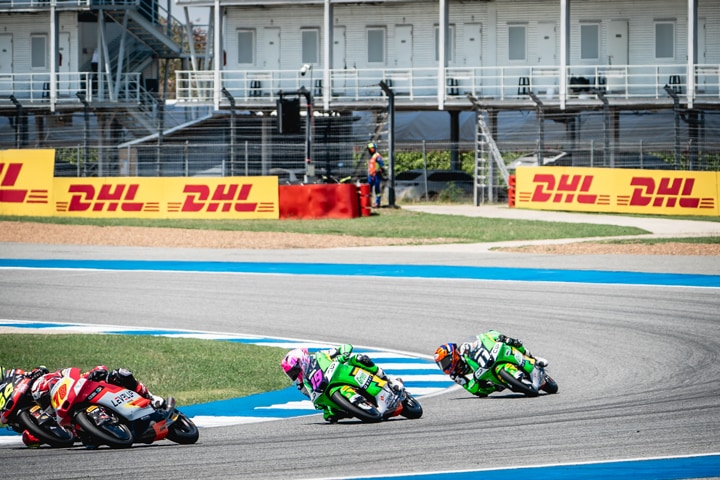 Moto3 決勝 激しい集団バトルの様子