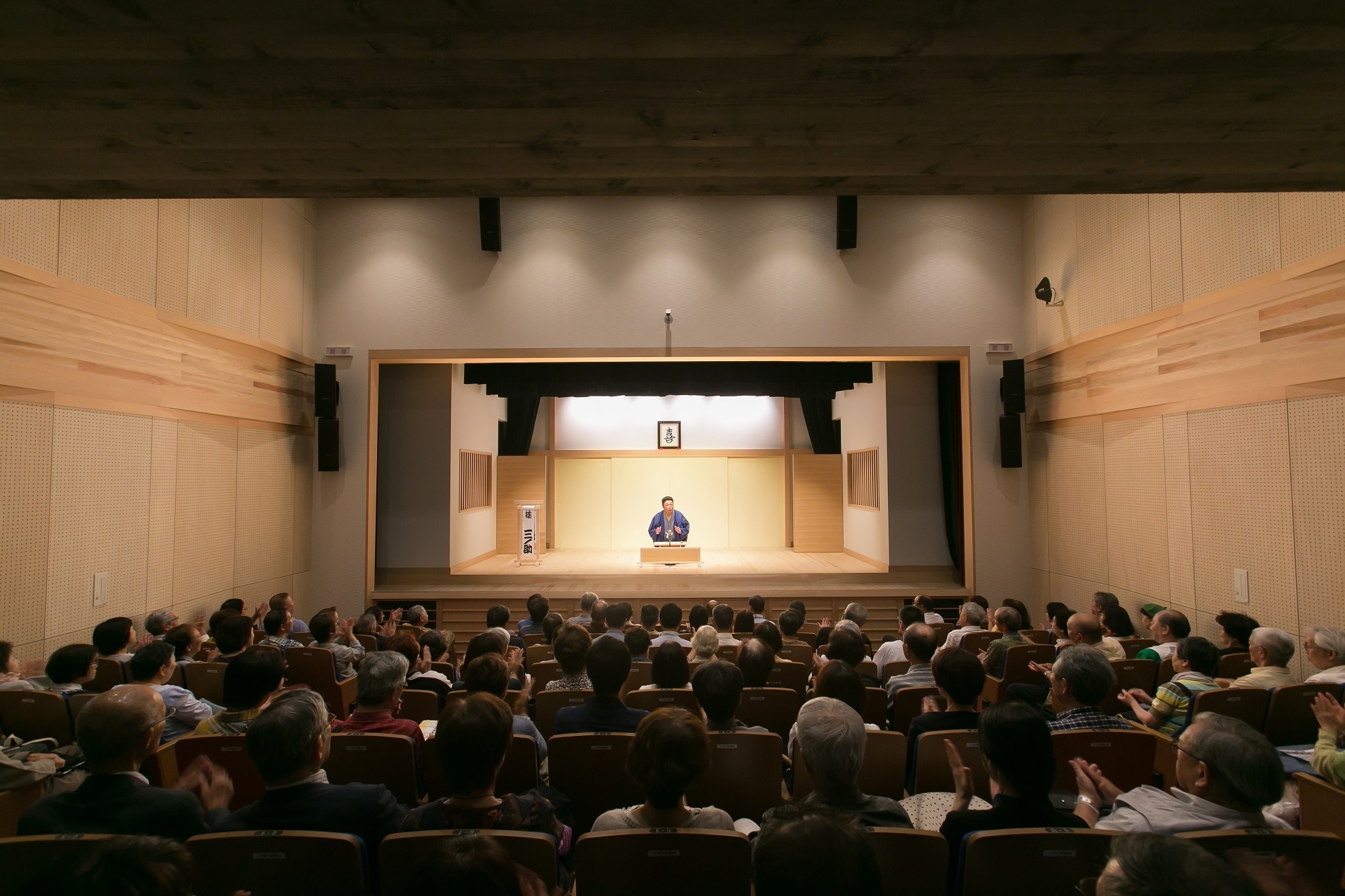 ↓寄席のようす