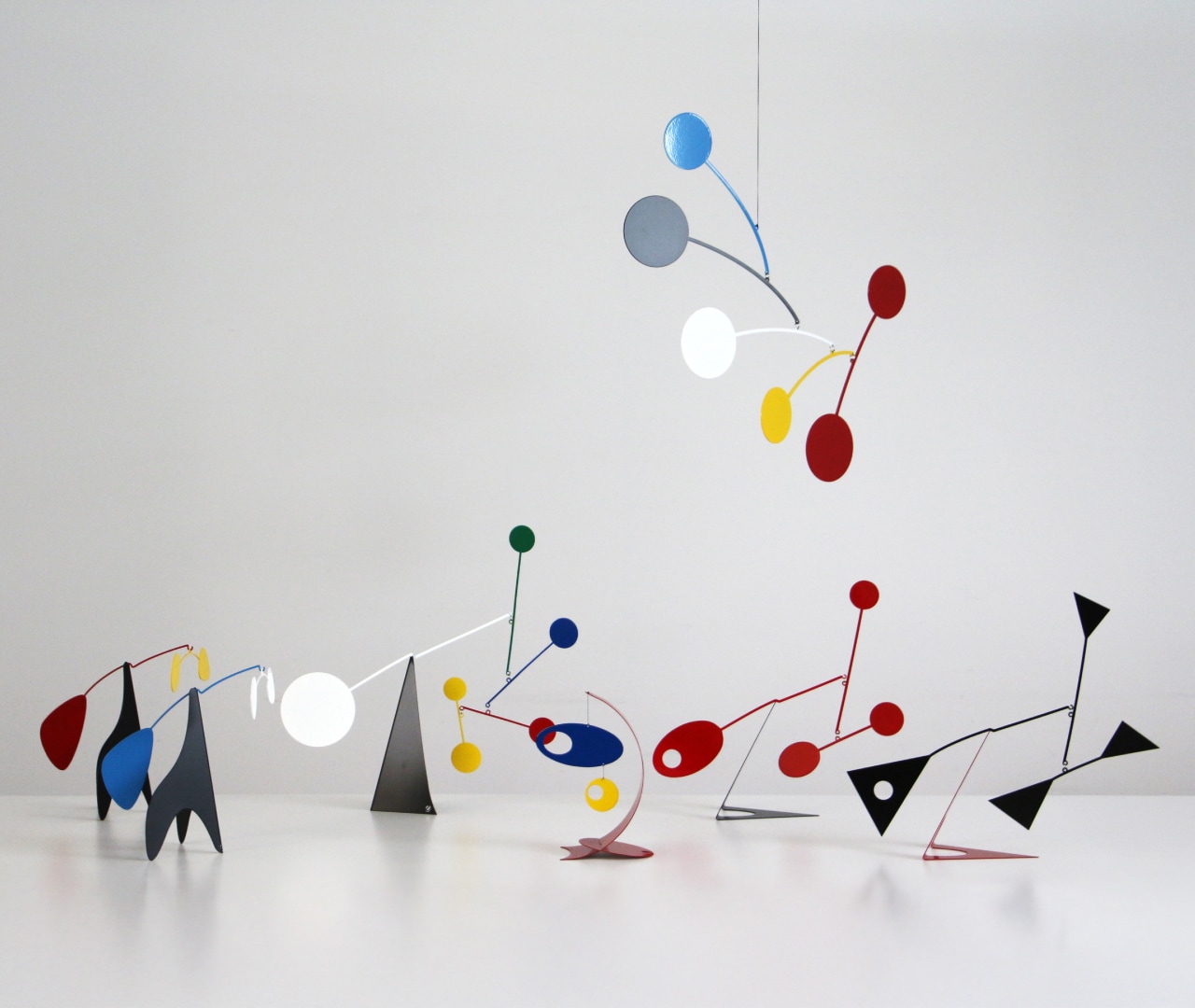 スタンディング サークル モビール 