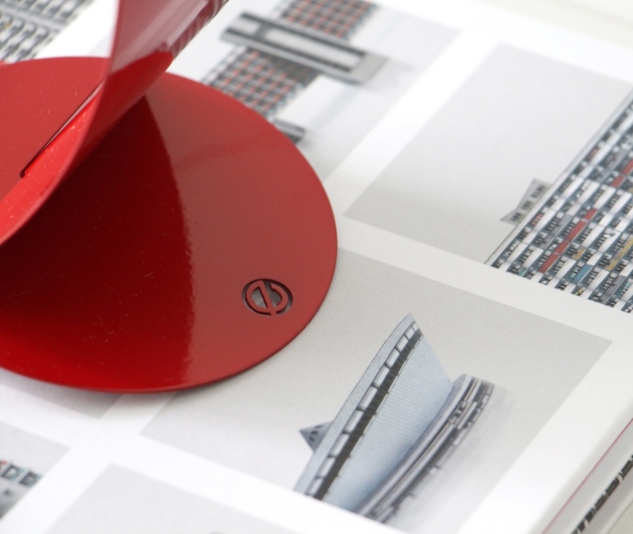 モダン アーク デスクトップ モビール 