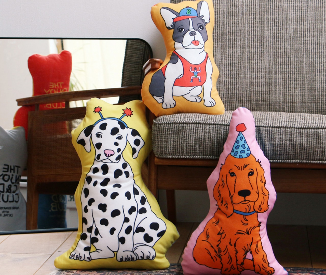 貴重品】やくしまるえつこ 相対性理論 ハニワ犬クッション エンジョイ 