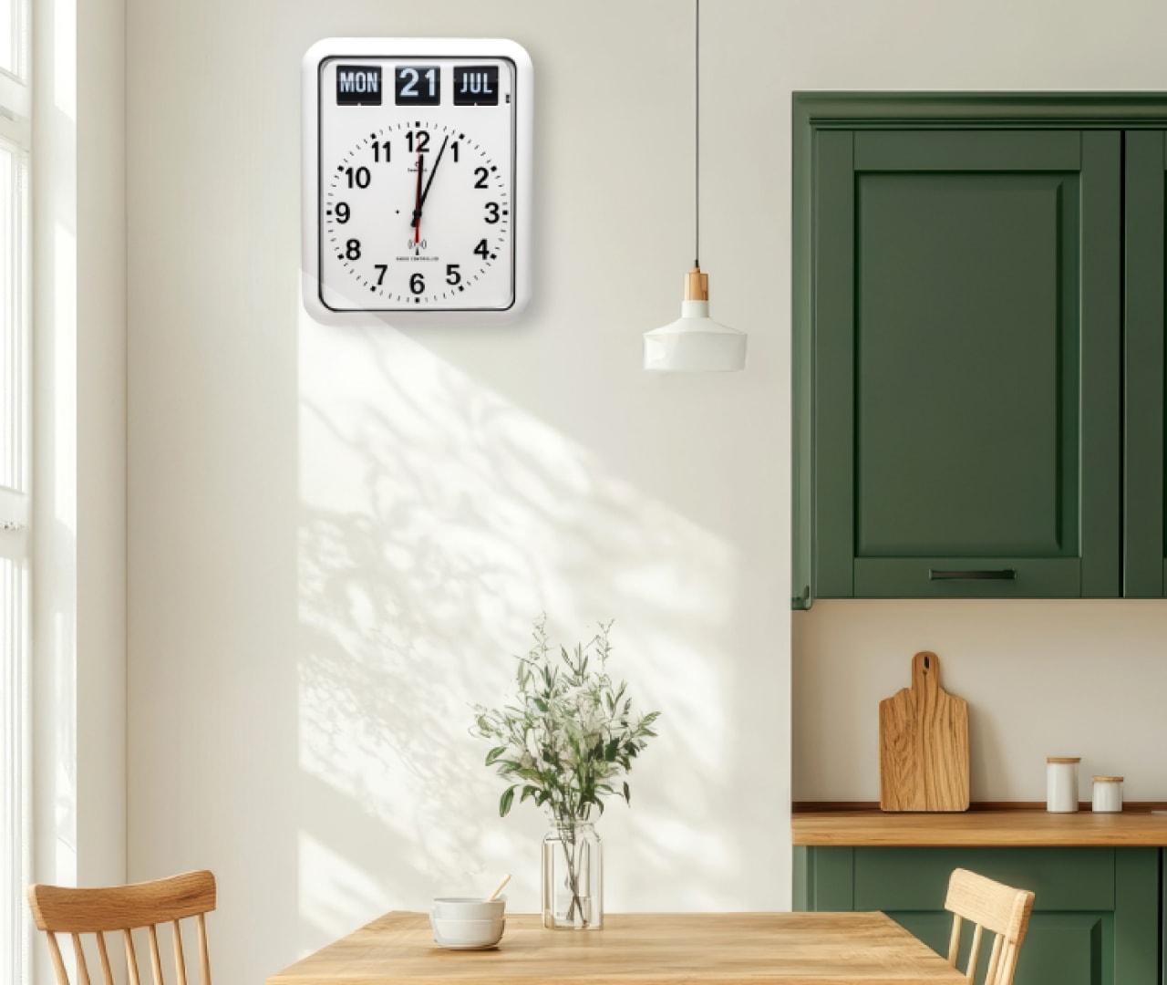 新品同様★TWENCO/トゥエンコ/パタパタ電波時計★ RC-12Aホワイト TWEMCO ラジオコントロールカレンダークロック #RC-12A