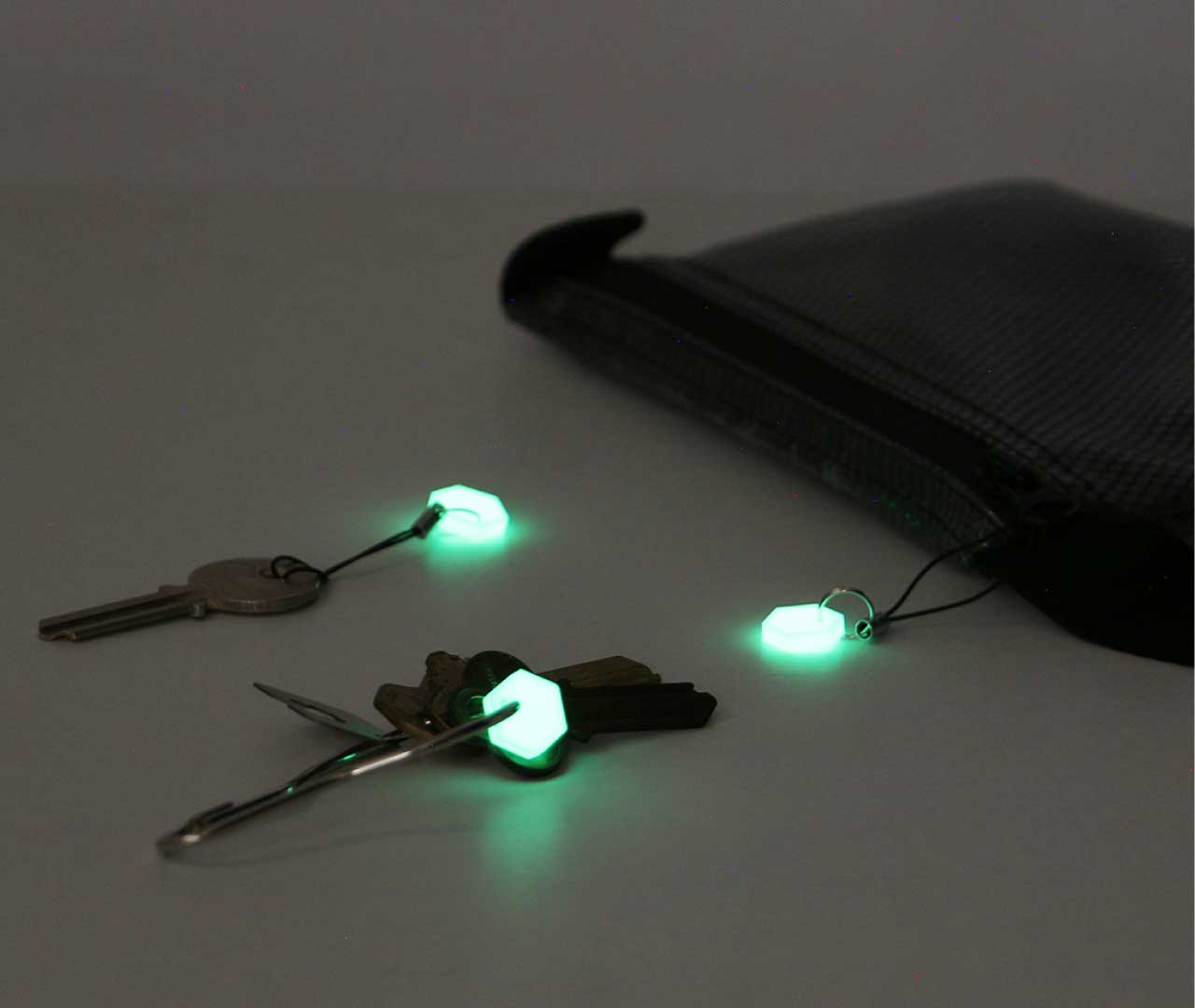 UGM ミニマーカー set of 5 | 驚くほどよく光るミニ蓄光タグ 5点セット