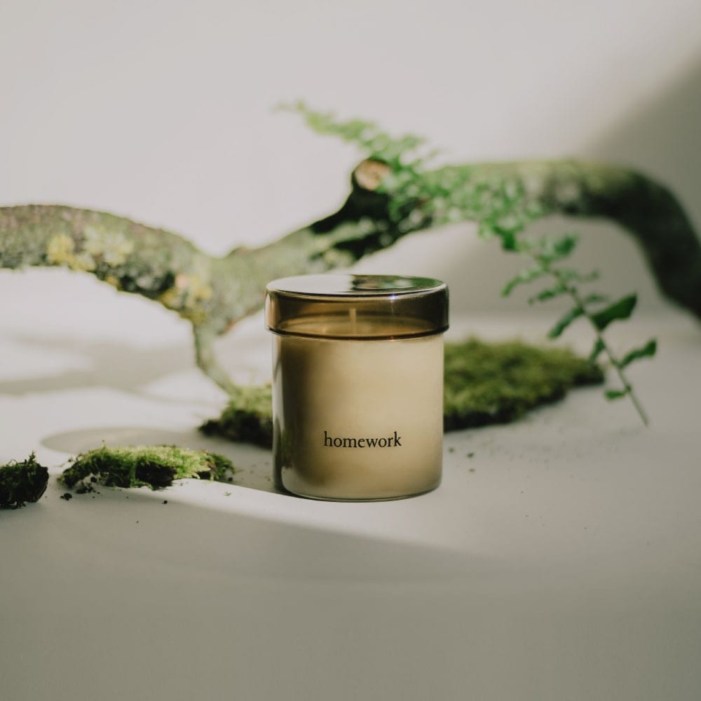 中医学の思想に基づいた、homeworkの香り高いキャンドル