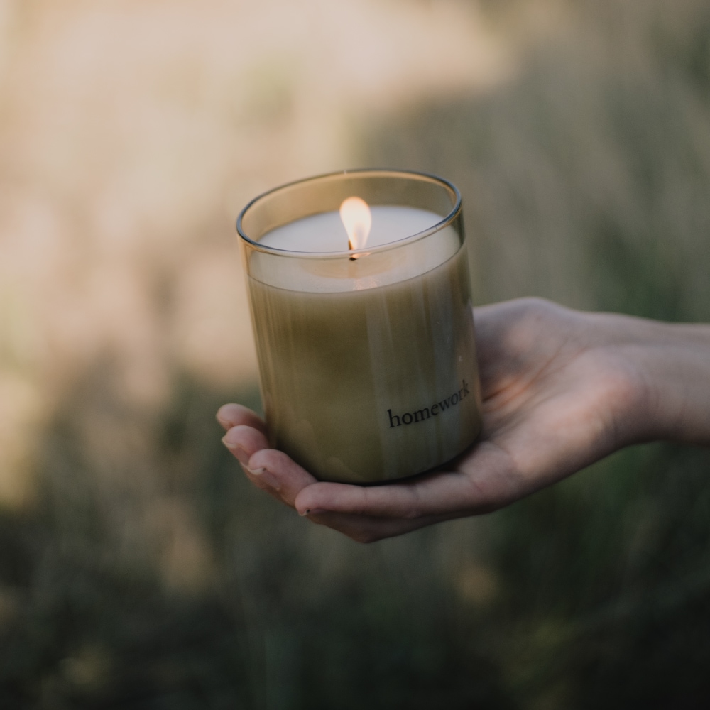 中医学の思想に基づいた、homeworkの香り高いキャンドル