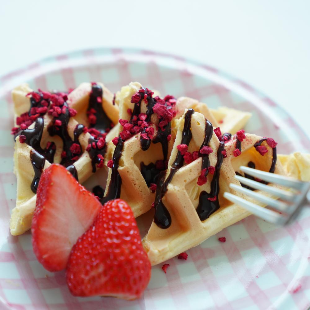 朝の優雅なワッフル