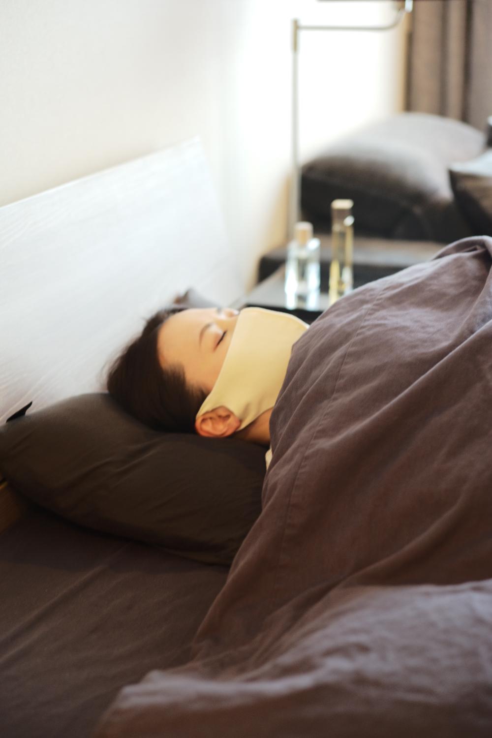 おやすみマスク