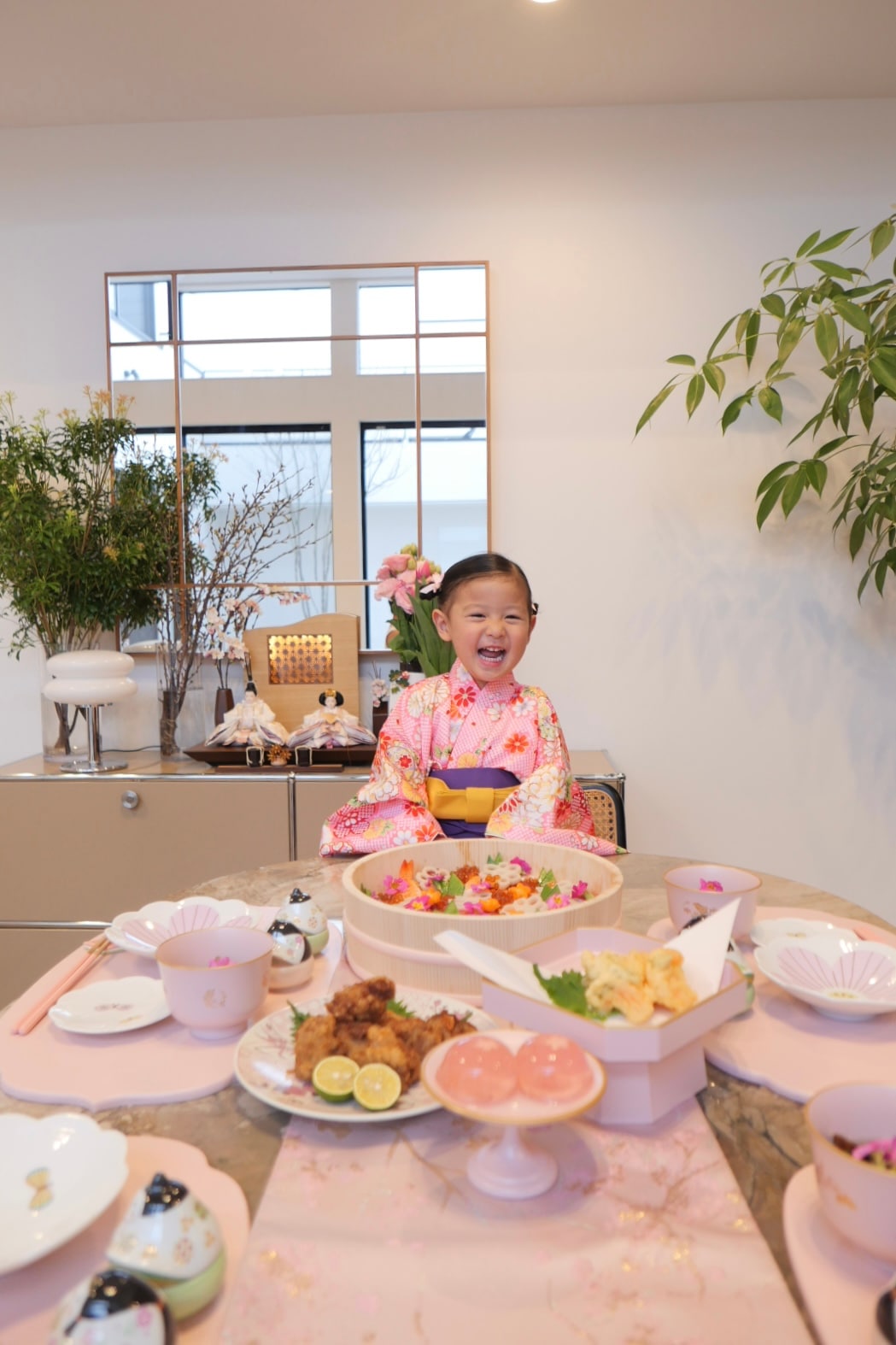 モデルのソンイ様愛用の大人かわいい雛祭り ｜ 四季折々のおしゃれな和