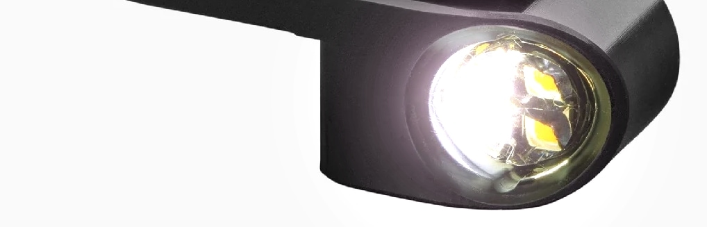 高機能で明るく発光するモトガジェットのデイライト