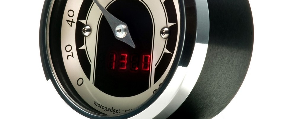 tiny speedster polishの点灯時・針とLED表示