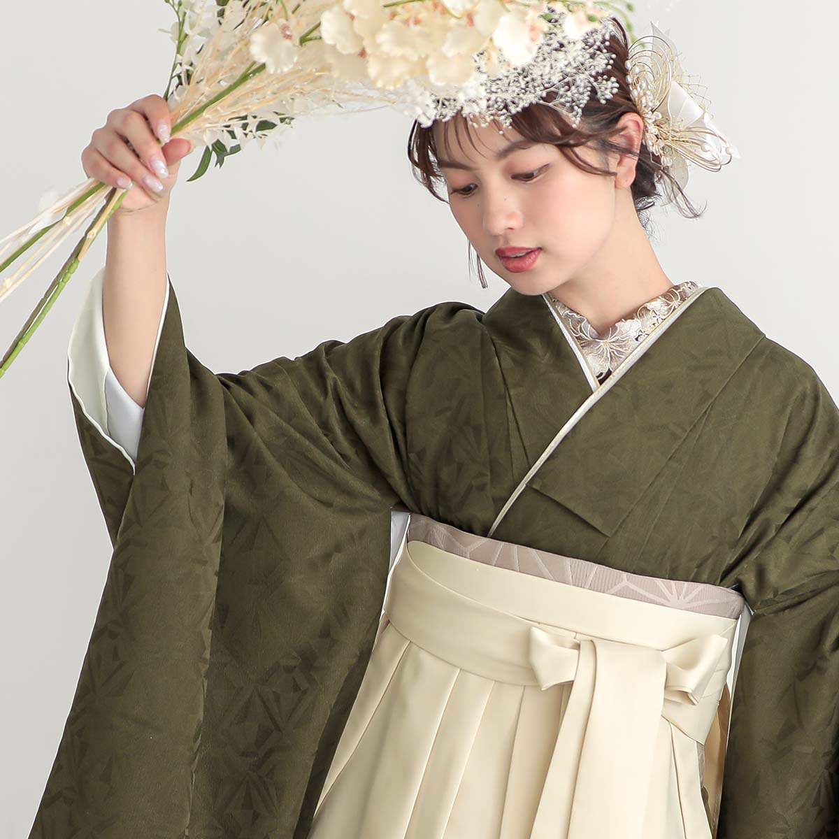 大学生袴 モダンアンテナ 幾何学文様