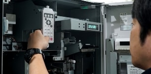 グローリー 自動券売機・発券機 券職人 VT-B20（ 新500円、新紙幣対応