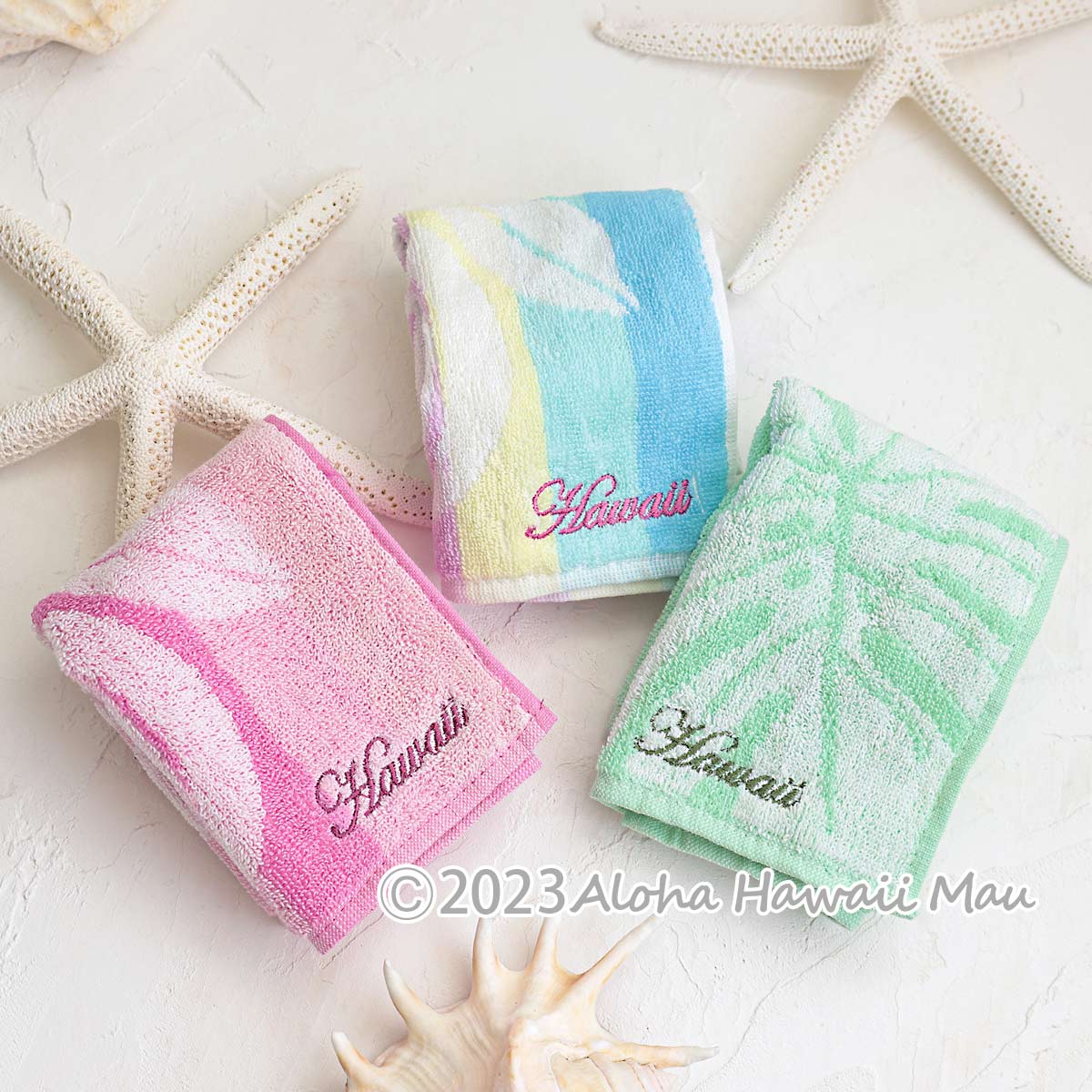 ハワイアン　タオル ハワイアン ハンドタオル モンステラ タオルハンカチ〈グリーン