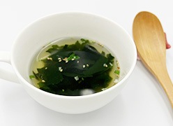 わかめスープ