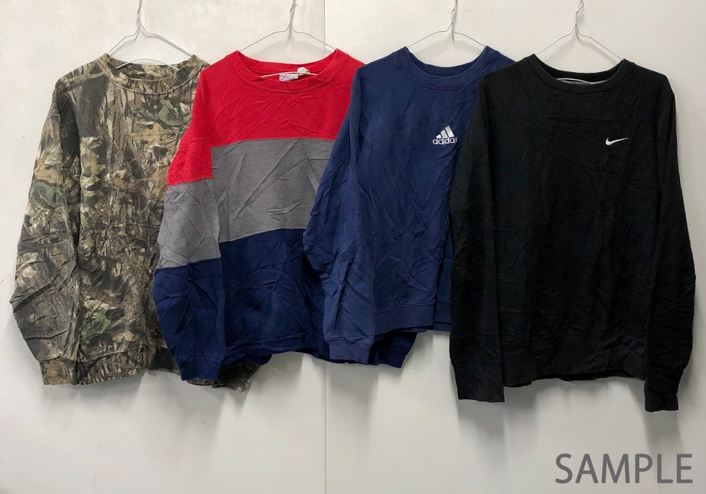 プリントスウェットの入荷サンプル