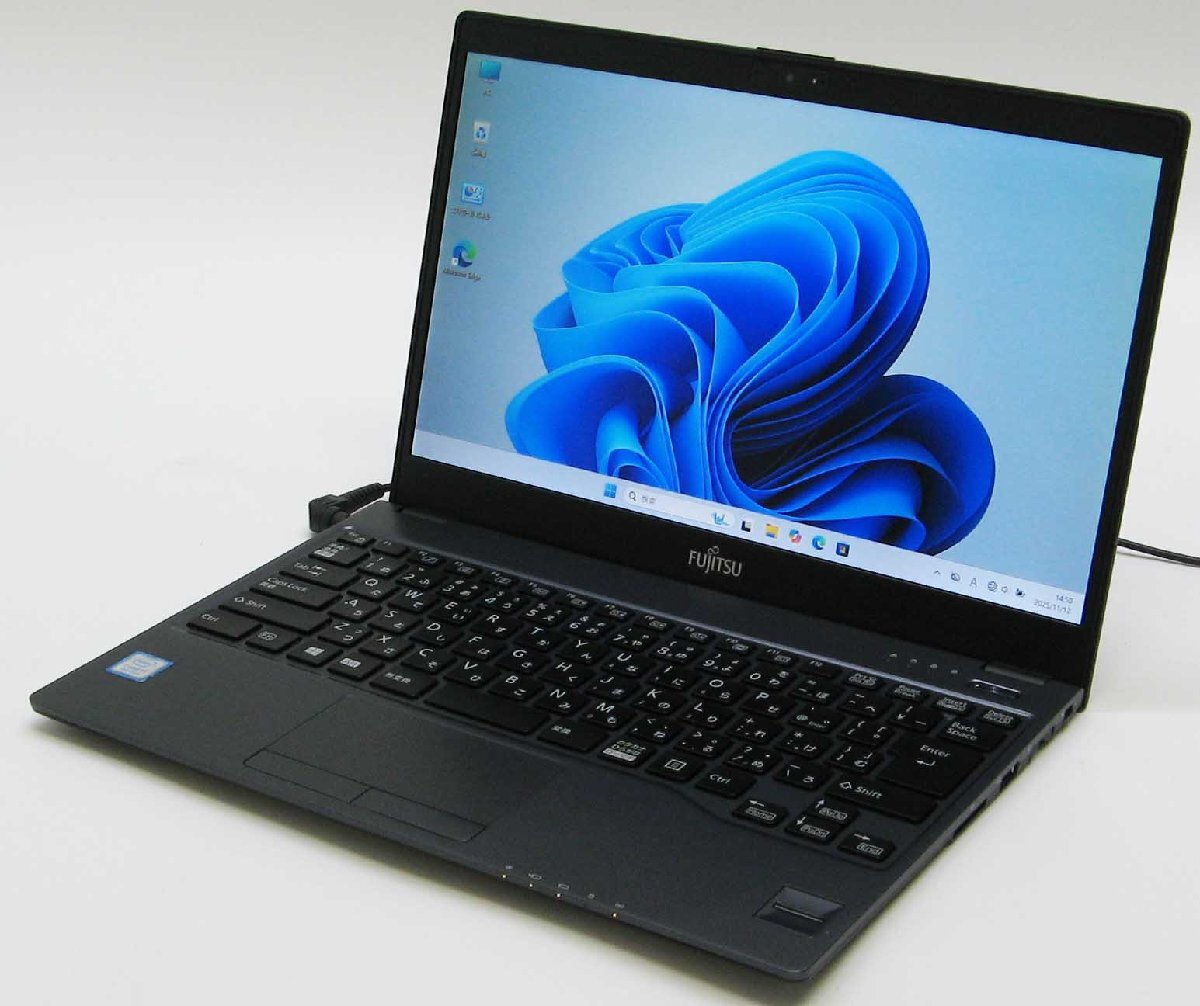 Lifebook UH90/B3 FMVU90B3B Corei7 第8世代 SSD コンパクト Windows 11 ノート パソコン