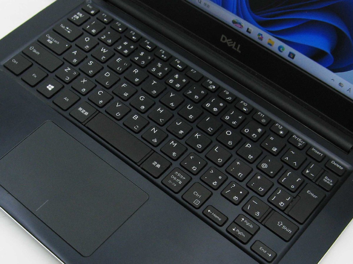 Vostro 13 5370-1800FHD Core i7 ��8���� SSD Radeon 530 Windows 11 �m�[�g �p�\�R��