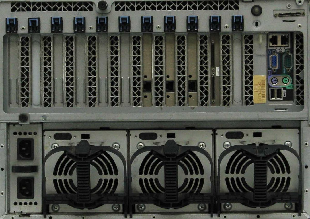 PowerEdge 6600 Xeon HDD146GB×4 ���b�N�}�E���g�T�[�o�[ #1
