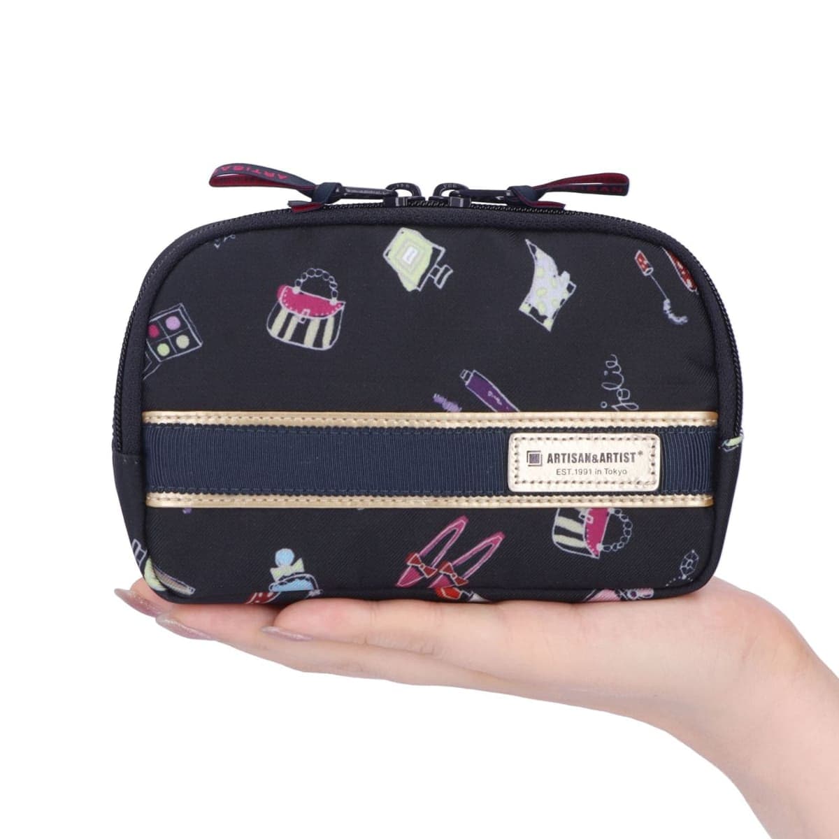 ミニマムサイズのスロープシェイプ・ポーチ レーヴ・ミスティーク 5WP