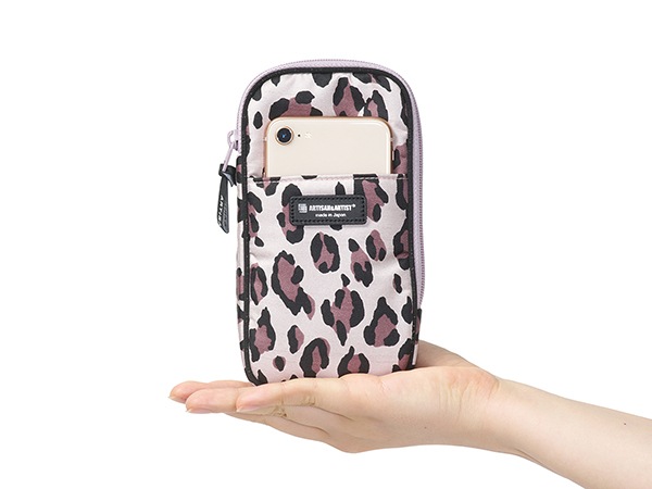 スリムなマルチユースポーチ Charming Leopard チャーミング レオパード Xwp Le908 Artisan Artist アルティザン アーティスト