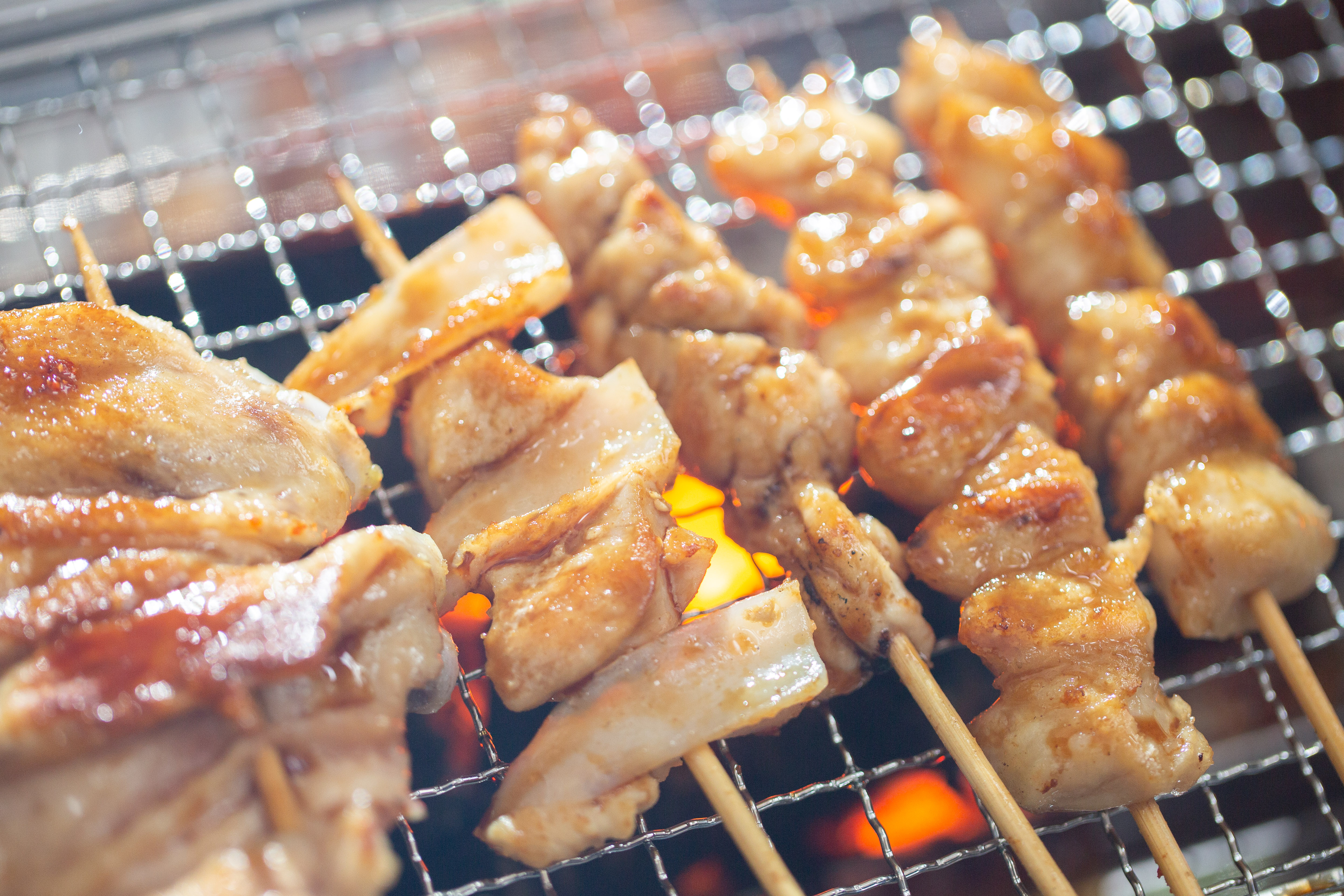 炭火焼き鳥シズル1