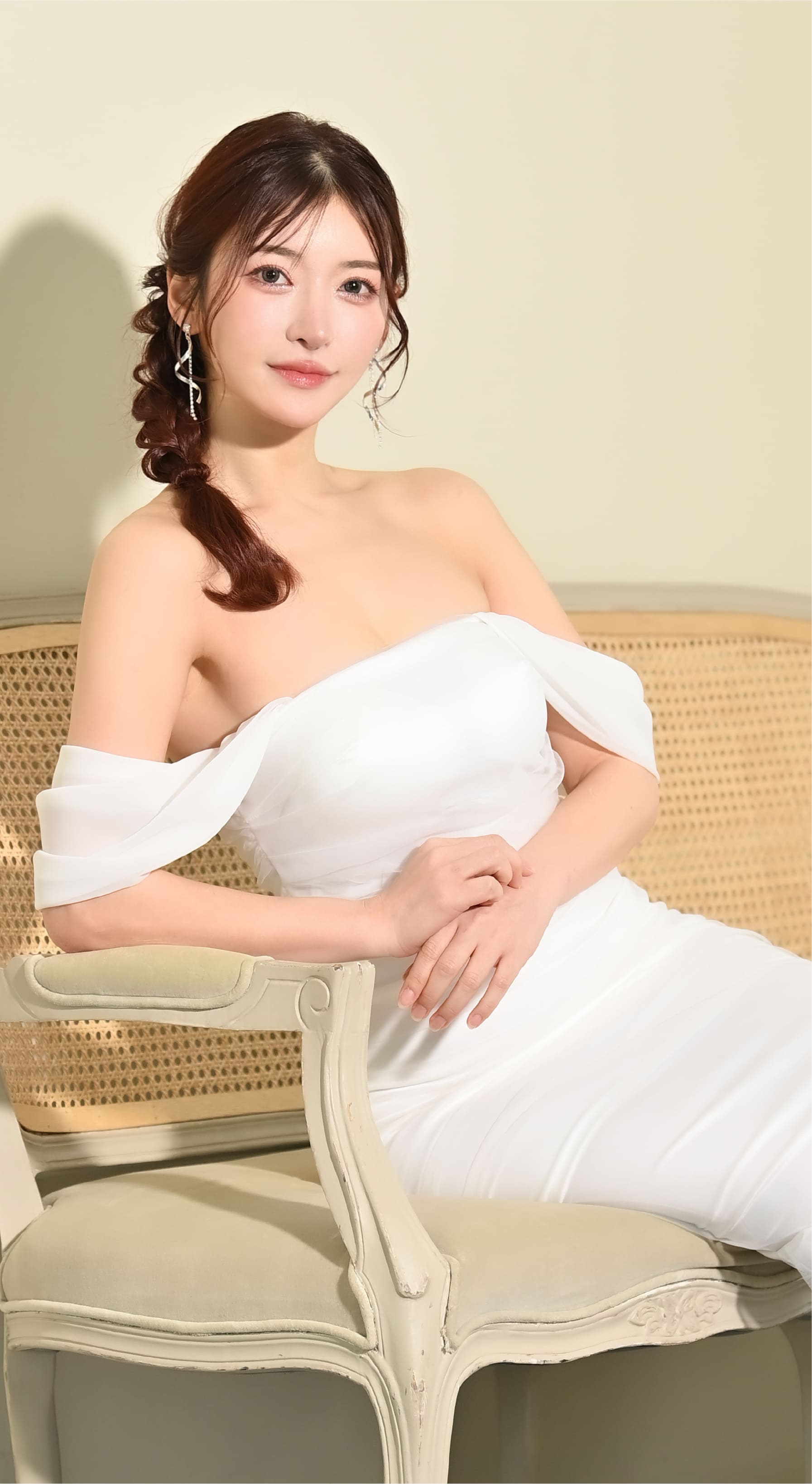 オフショルダーワンピース