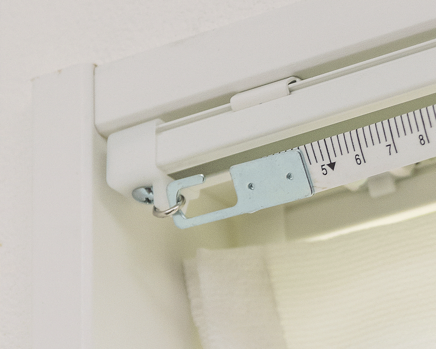 カーテン幅の測り方