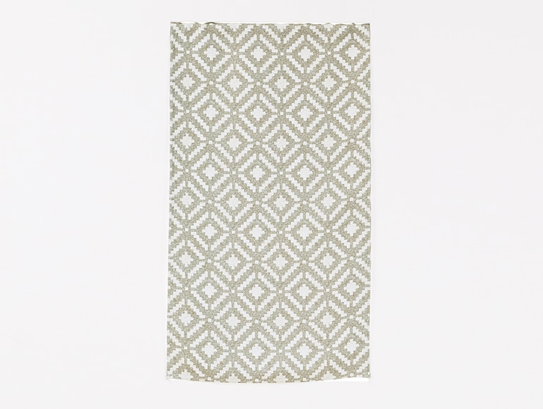 モダンな幾何学模様の2級遮光カフェカーテン「マラケシュ」グレー